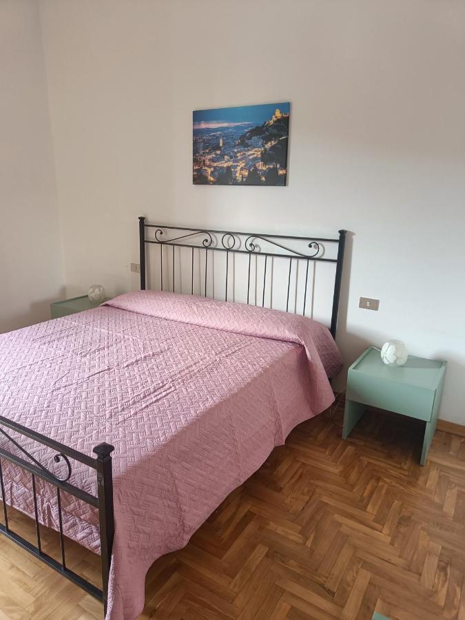 Sulle Orme Di Francesco Appartamento Blu Bastia Umbra Exterior foto